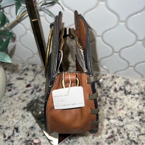 NWT Boho Crossbody Bag - So stylish - Picture 6 of 10